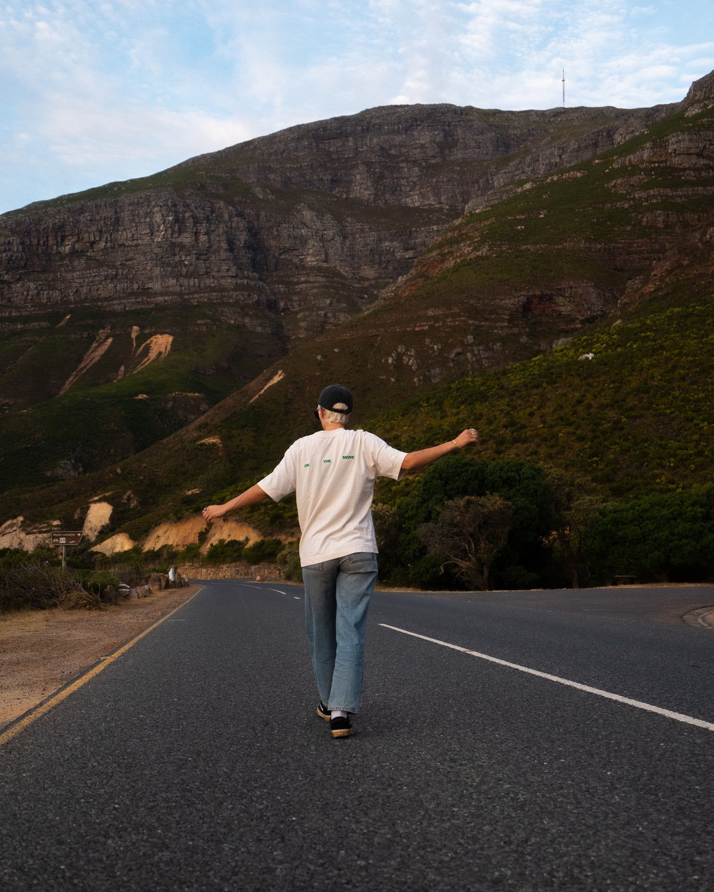 T-Shirt "Natural Raw" ALWAYS ON THE MOVE