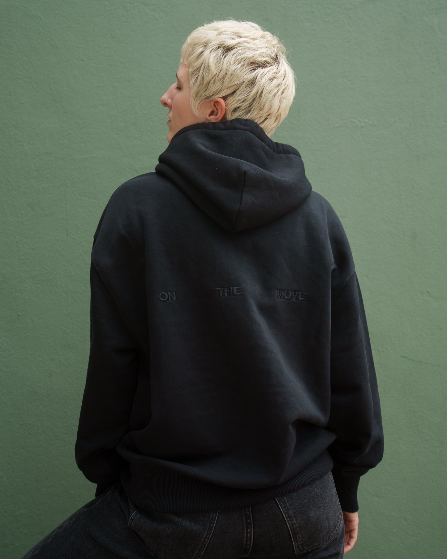 Hoodie "Schwarz" ALWAYS ON THE MOVE